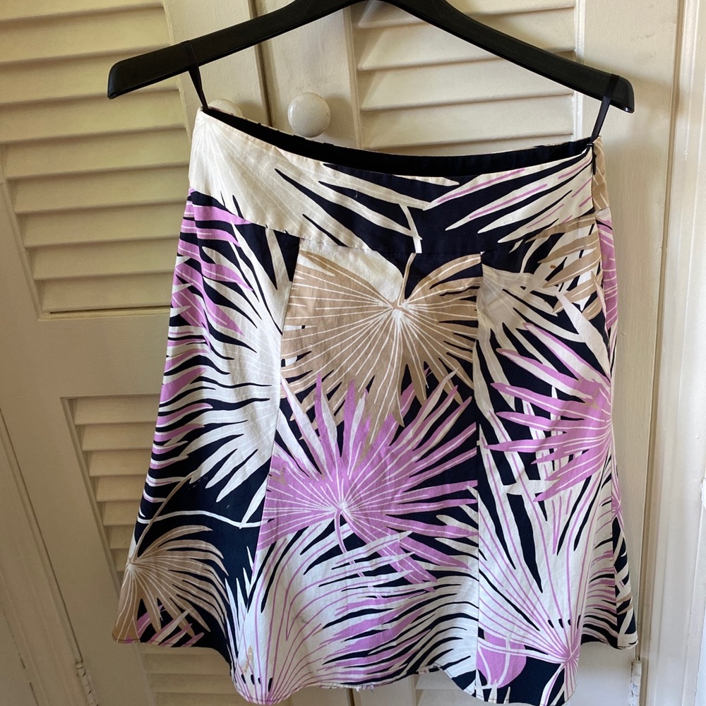 Lady’s Junior Gap black, ecru , and pink  swing A-line skirt - size 1